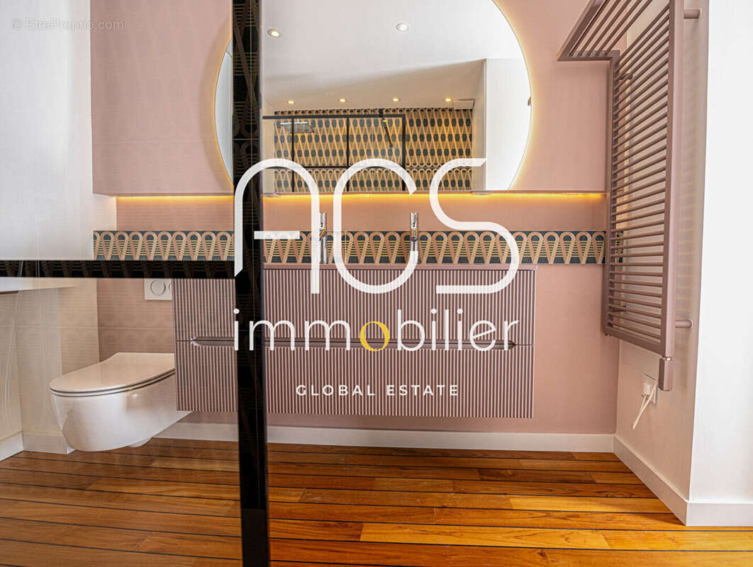 Achat Vente Appartement refait à neuf Saint Raphael 3 pièces 107.70 m2 Balcon Cave - photo 2