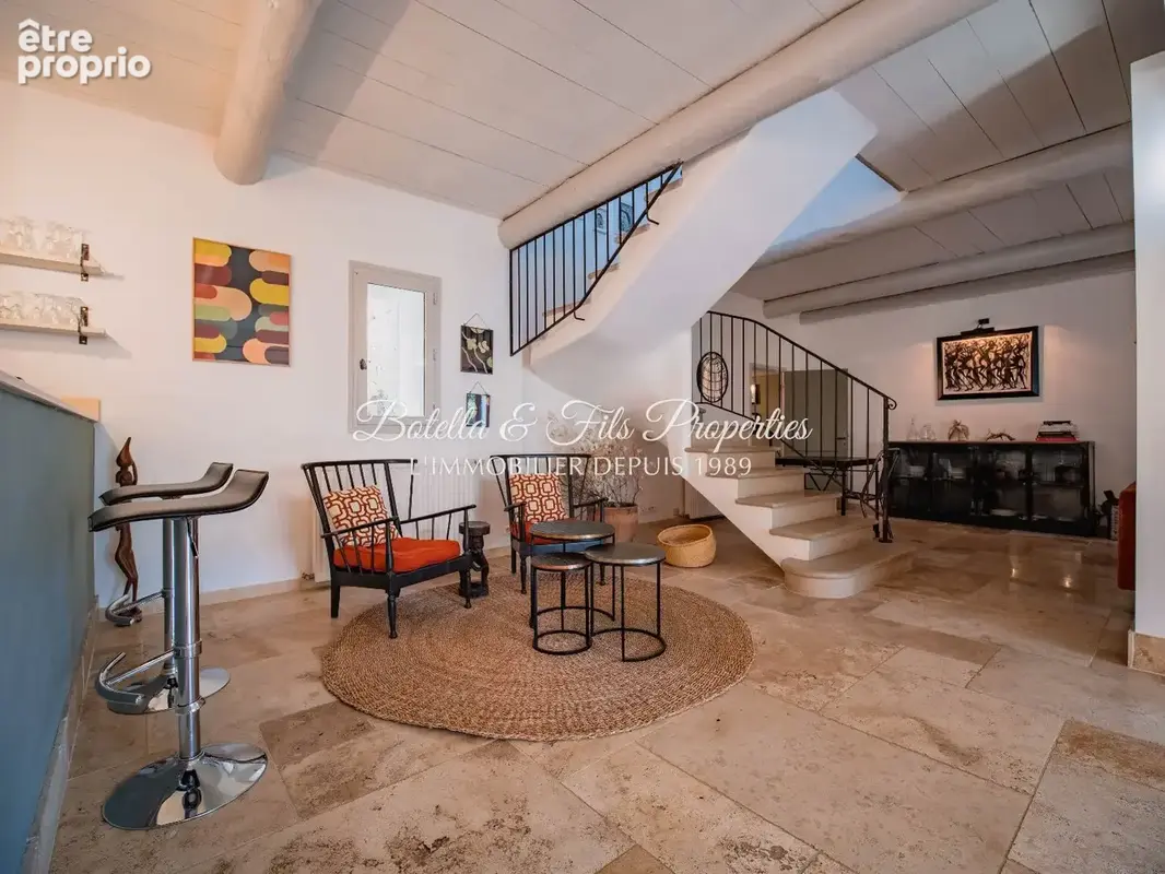 Maison 32 pièces 1 600 m² à vendre à Uzes (30700) - photo 10