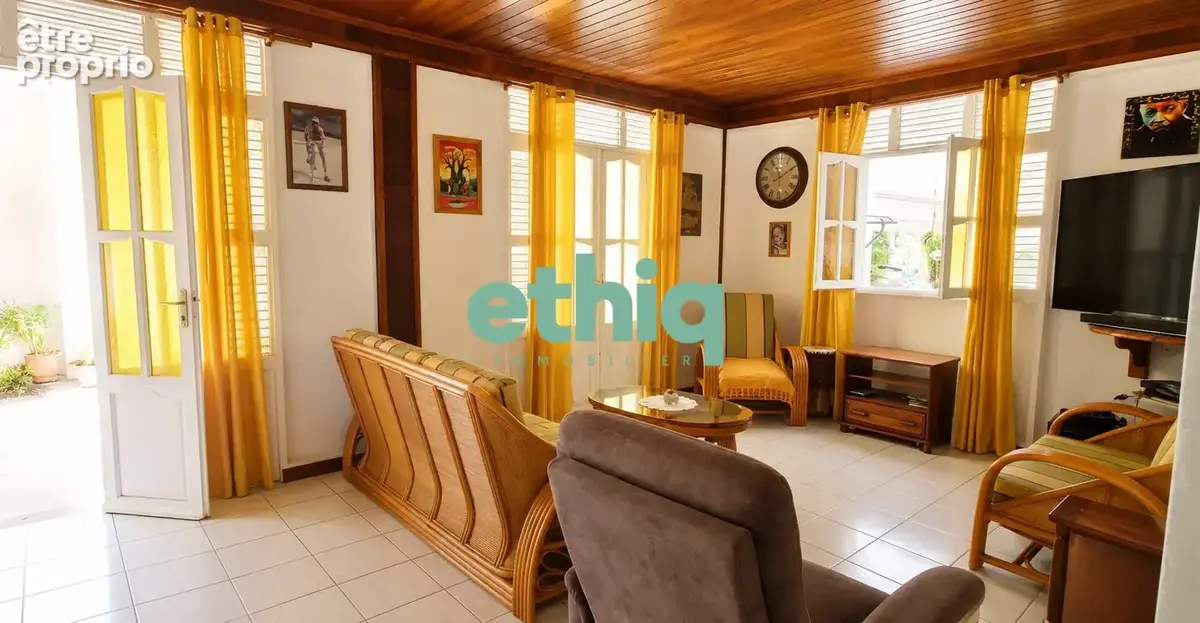 Maison 500 m² à Le Moule  - photo 4