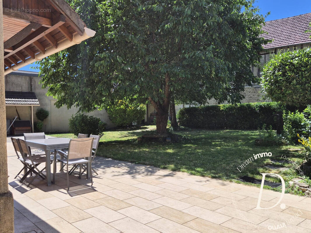 vue extérieur - Maison à GASNY