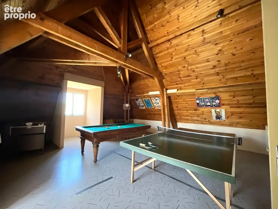 Maison familiale avec piscine, beaux volumes et fort potentiel - photo 16