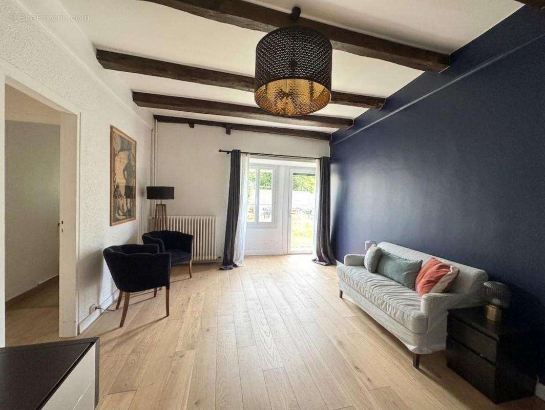 Maison à MACHAULT