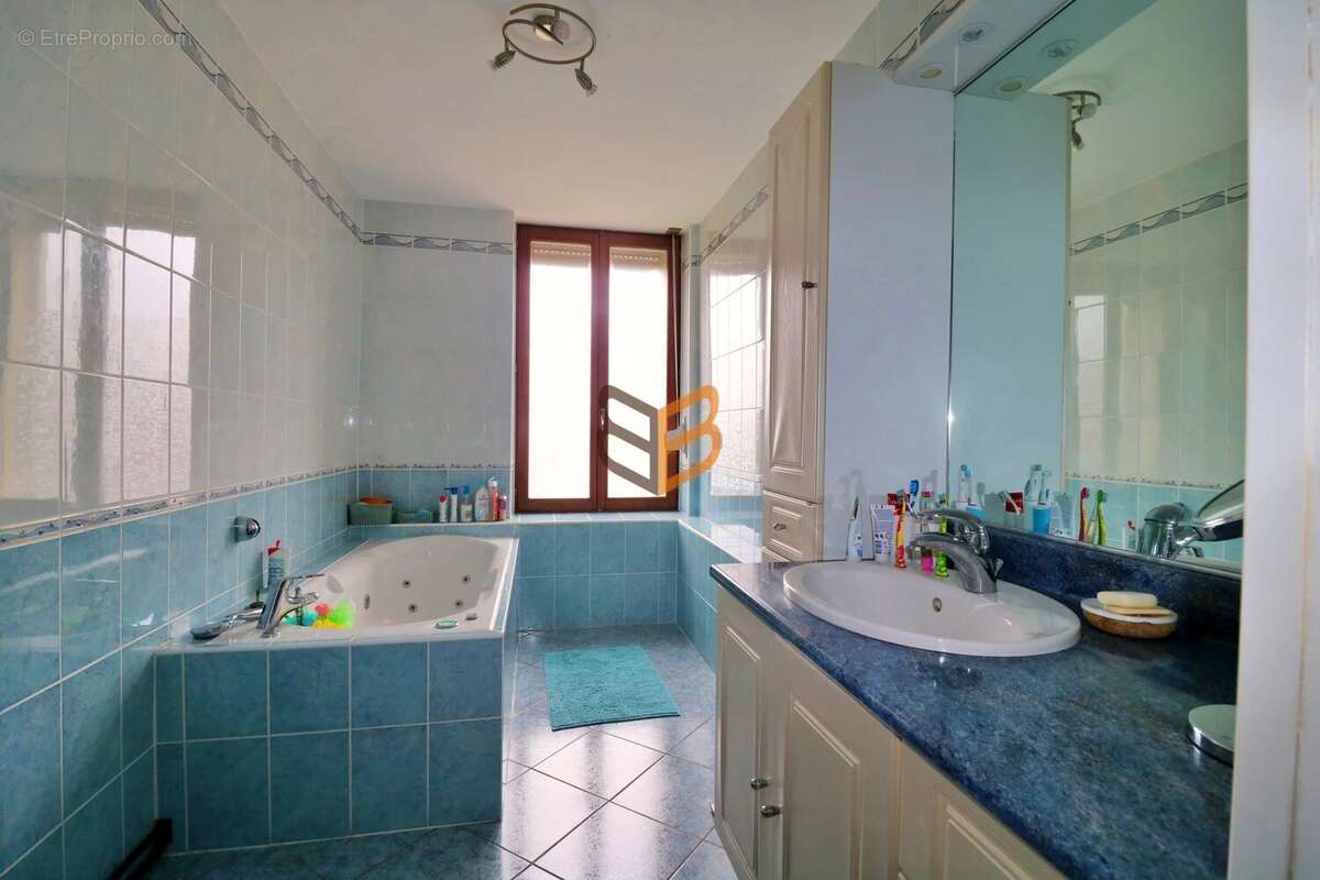 Appartement à AUMETZ