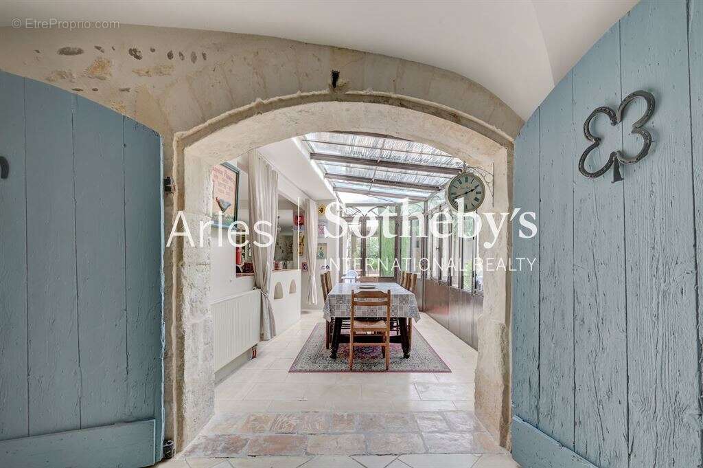 Maison à BELLEGARDE