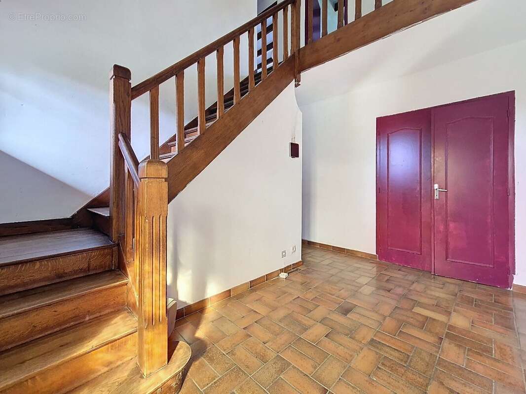 Maison à NOGENT-SUR-VERNISSON