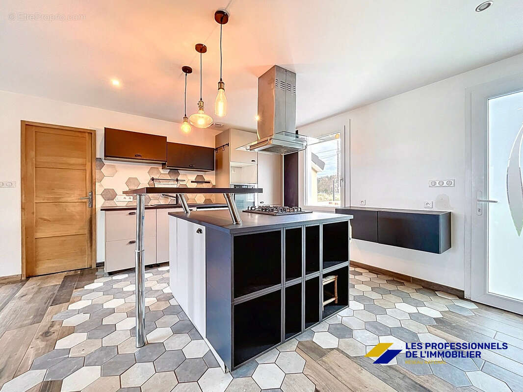 Maison à CHARMOIS-DEVANT-BRUYERES