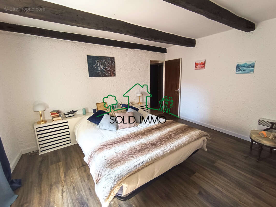 Maison traditionnelle de 194 m2 sur la commune de Meyras 07380 - photo 7