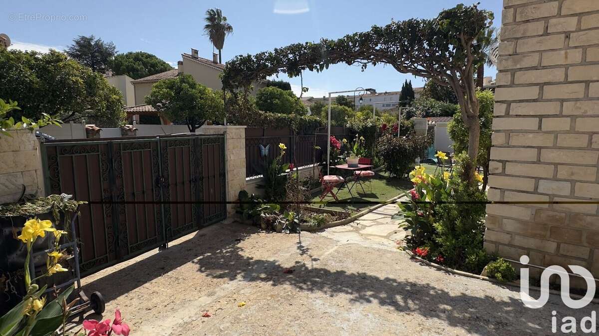 Photo 2 - Maison à HYERES