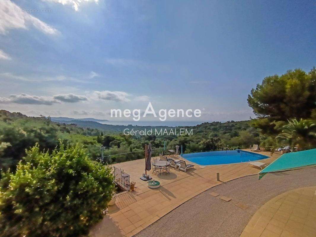 Maison à CAVALAIRE-SUR-MER