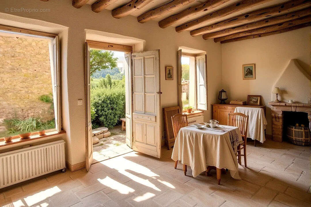 Maison à SAINT-YRIEIX-SOUS-AIXE