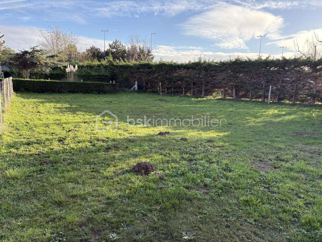Terrain à OUISTREHAM