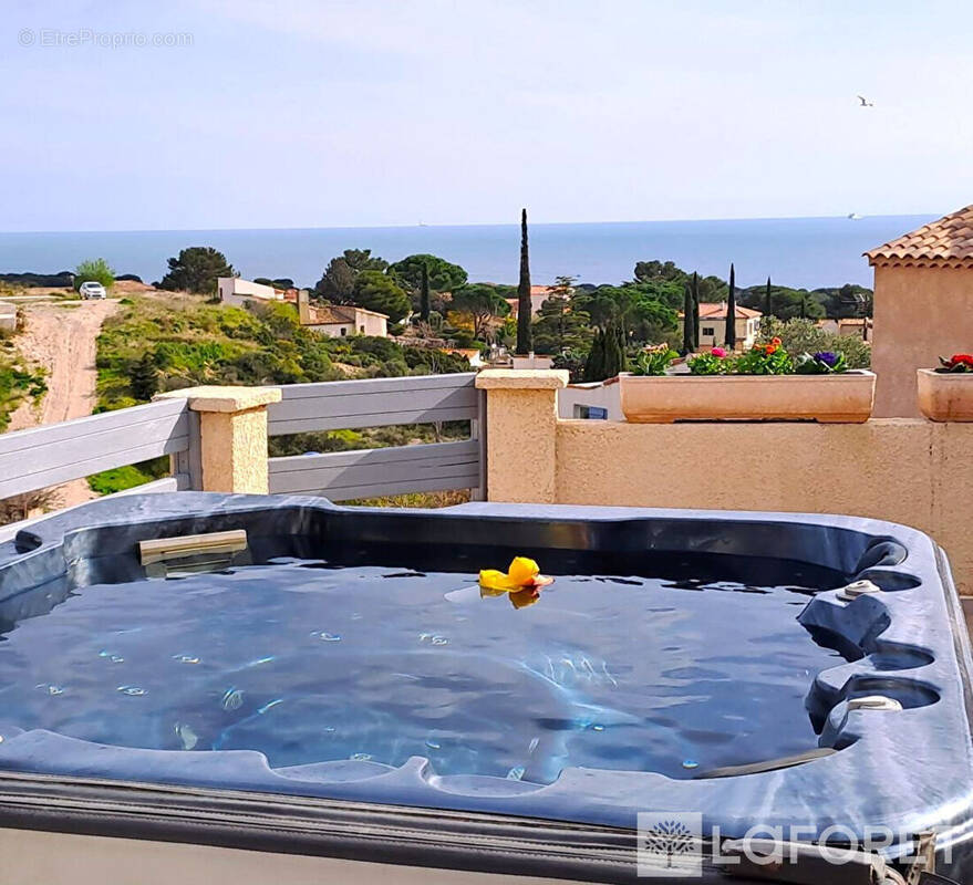 Maison à SAUSSET-LES-PINS