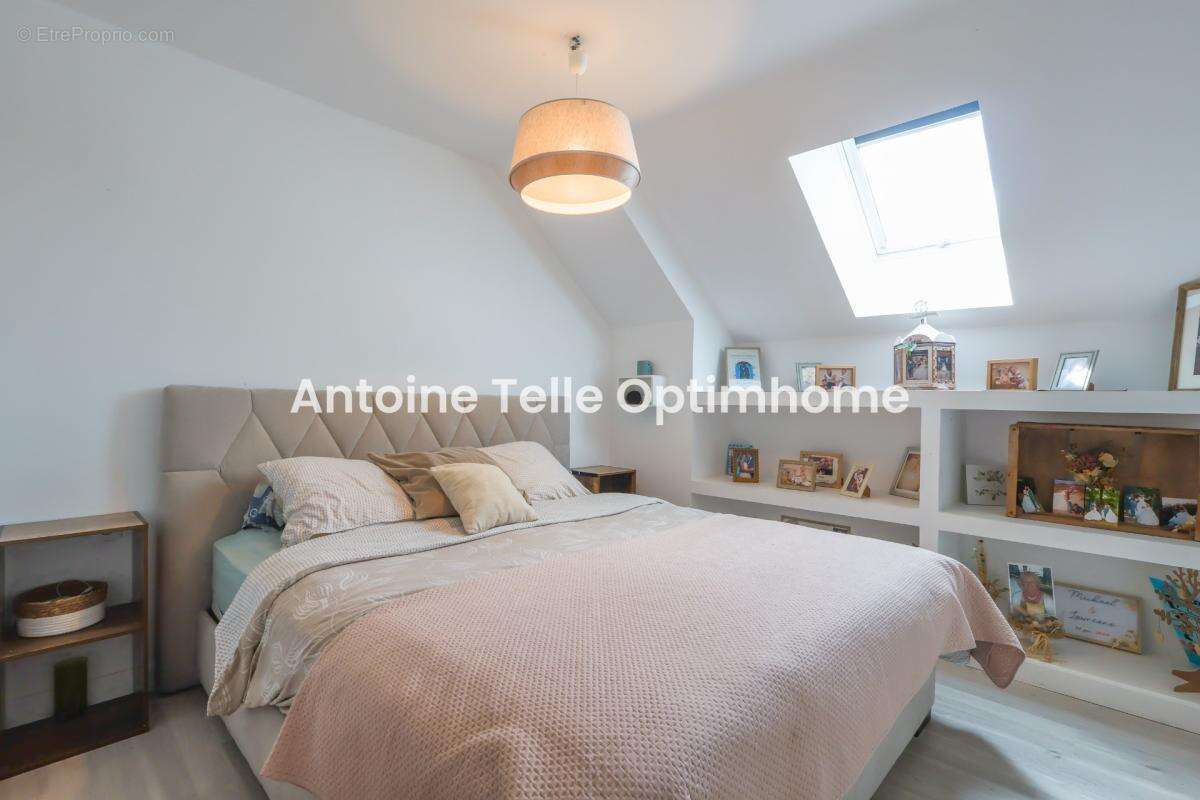 Catillon sur Sambre 59360 - Maison individuelle de 4 chambres avec garage & jardin sur 2000m² - photo 7