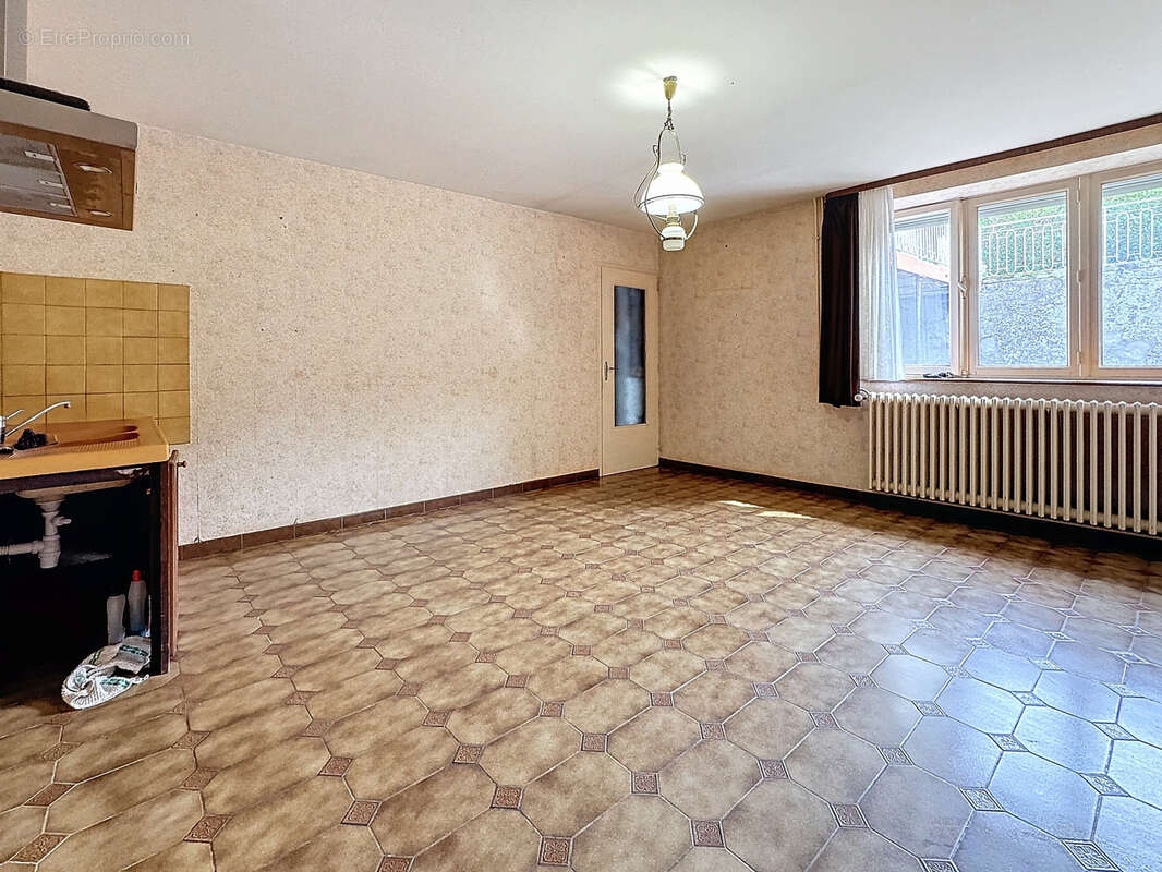 Maison à THIRAUCOURT