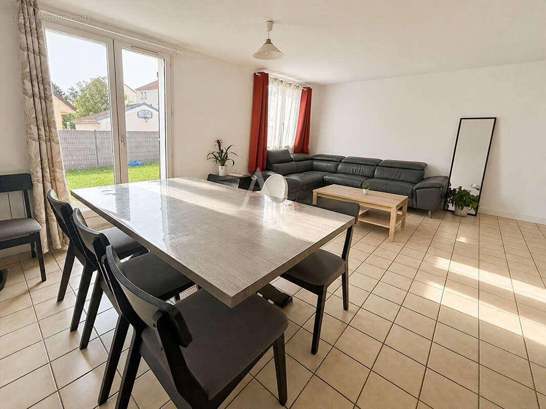 Maison familiale 4 chambres avec garage à Courdimanche - photo 4