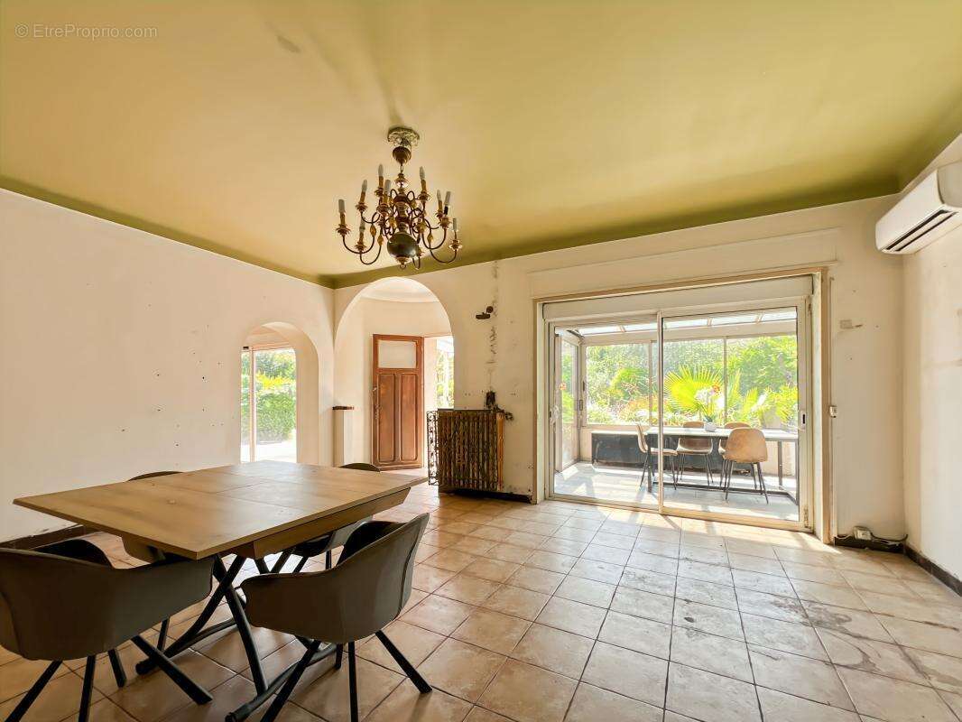 Maison à FREJUS