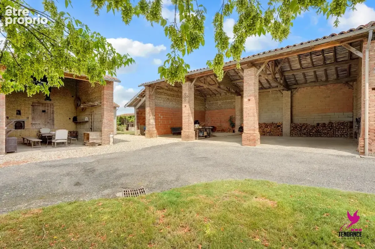 Ferme Toulousaine d'exception (250 m²) : Charme, confort énergétique & 1 ha de parc clos. - photo 14