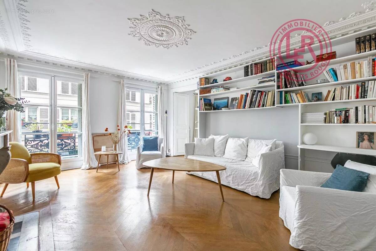 Appartement à PARIS-10E