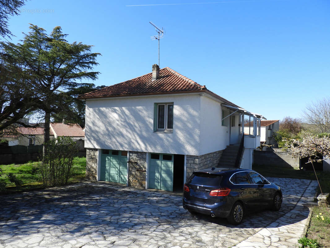 Maison à VILLEFRANCHE-DE-ROUERGUE