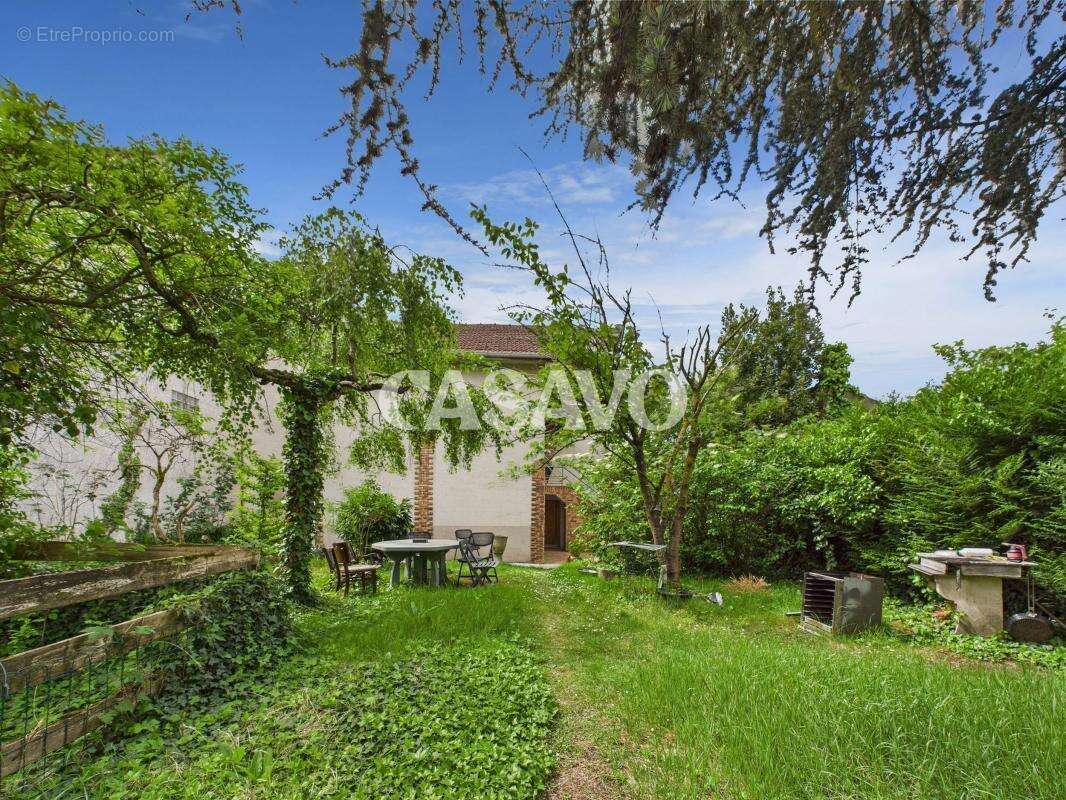 Maison à LIVRY-GARGAN