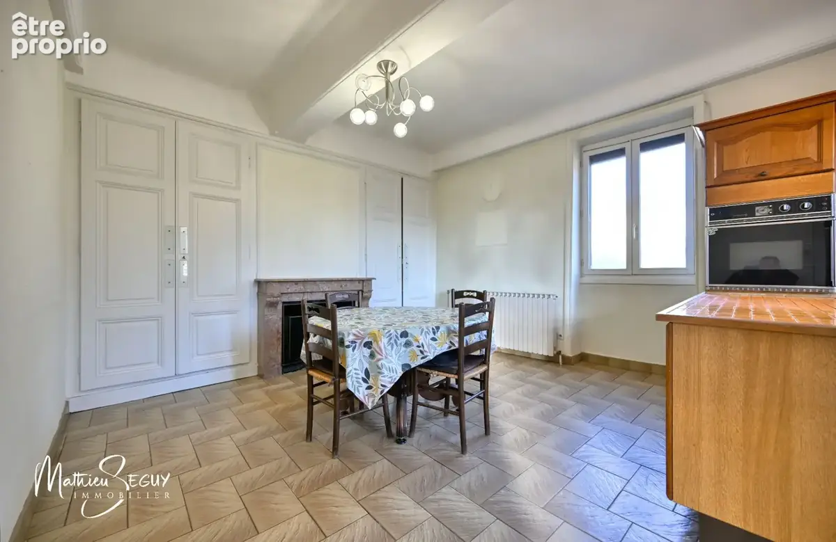 MILLERY – Beau potentiel pour cette maison P7 avec jardin, sous-sol et dépendances - photo 40
