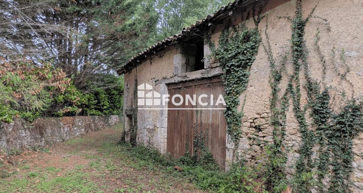 Maison à LA CHAPELLE-FAUCHER