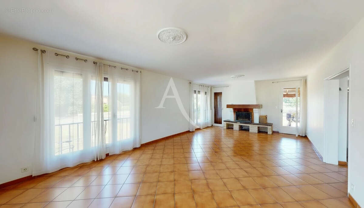 Maison 4 pièce(s) sur sous-sol. - photo 2