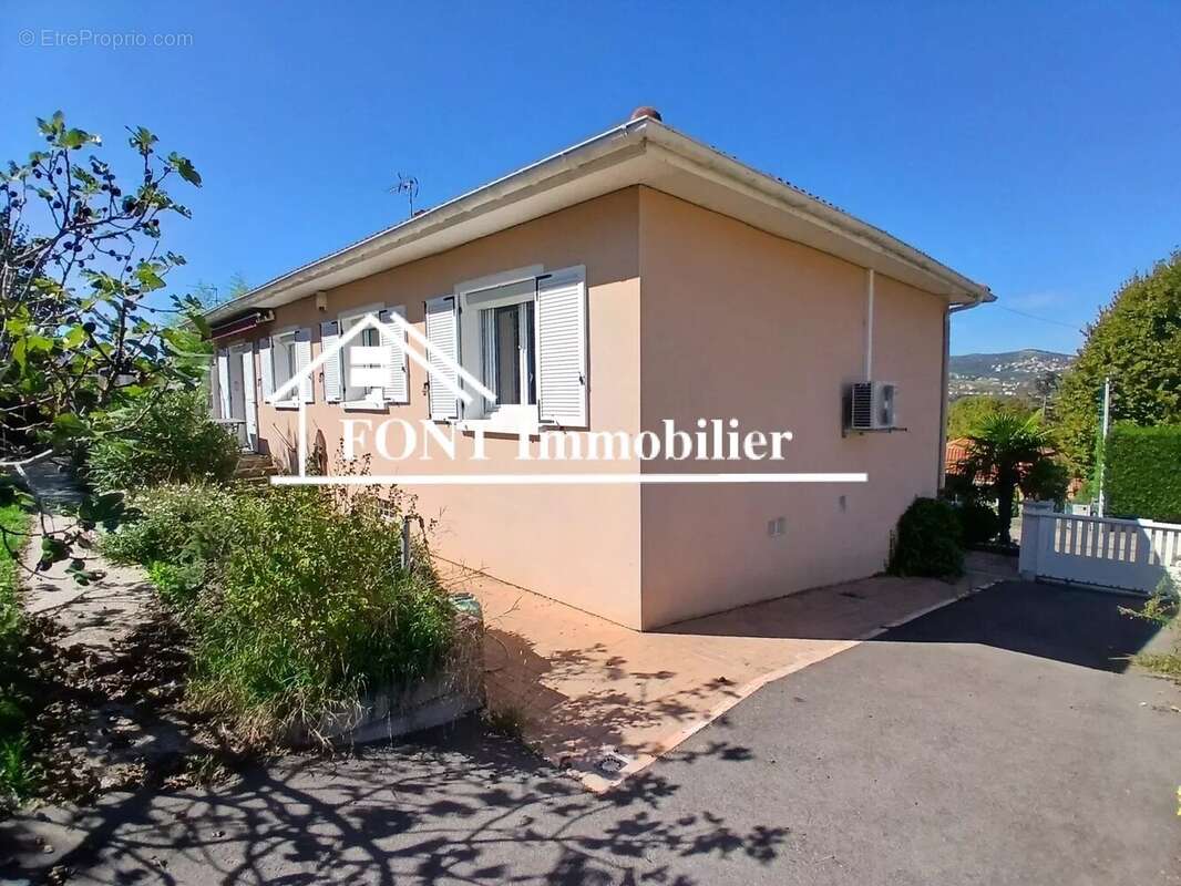 Maison à SAINT-PAUL-EN-JAREZ