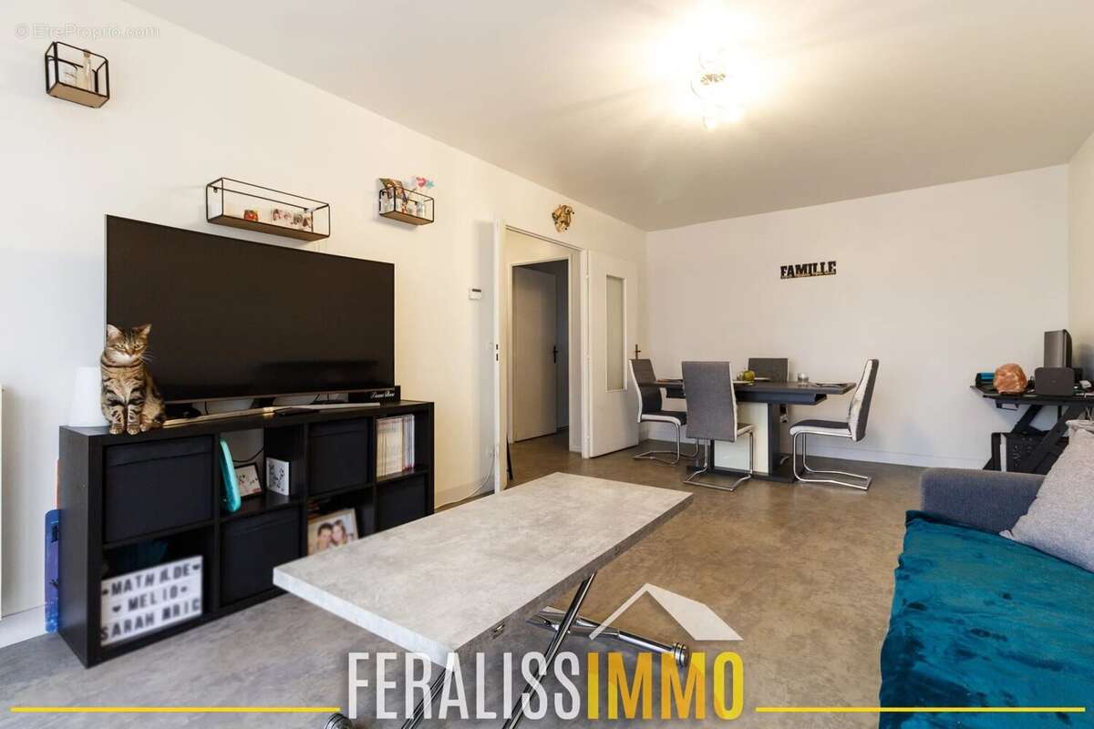 Appartement à JOUY-LE-MOUTIER