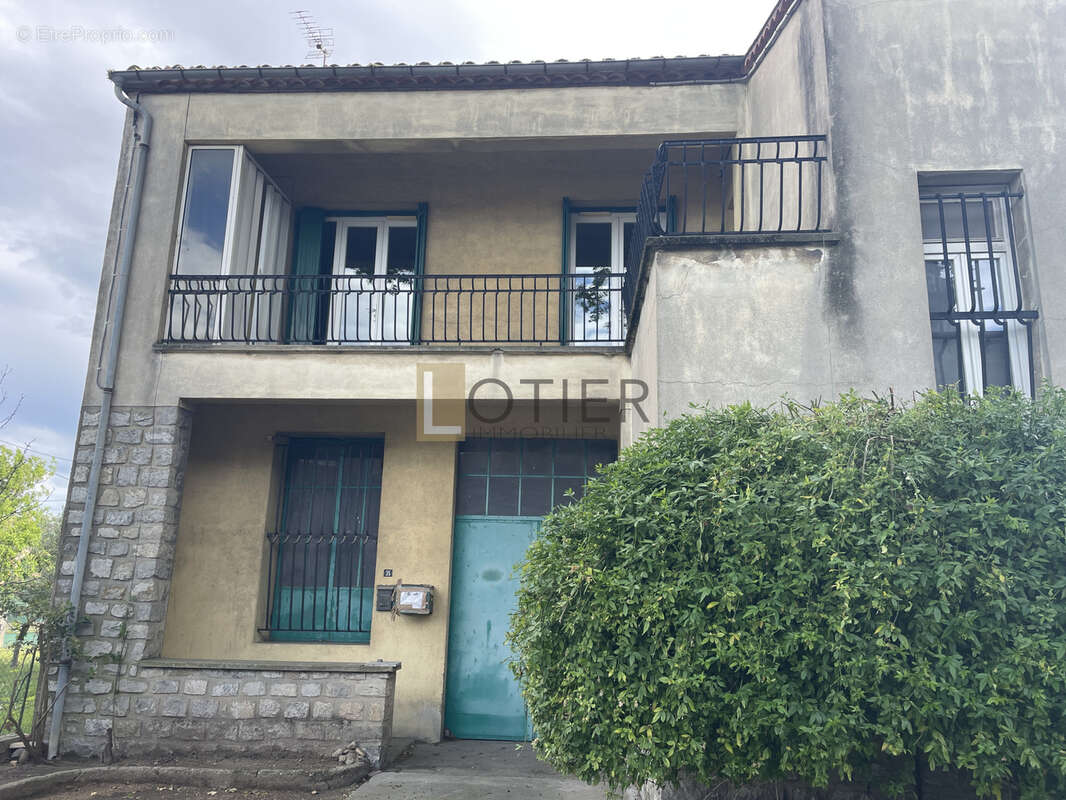 Maison à CAPENDU