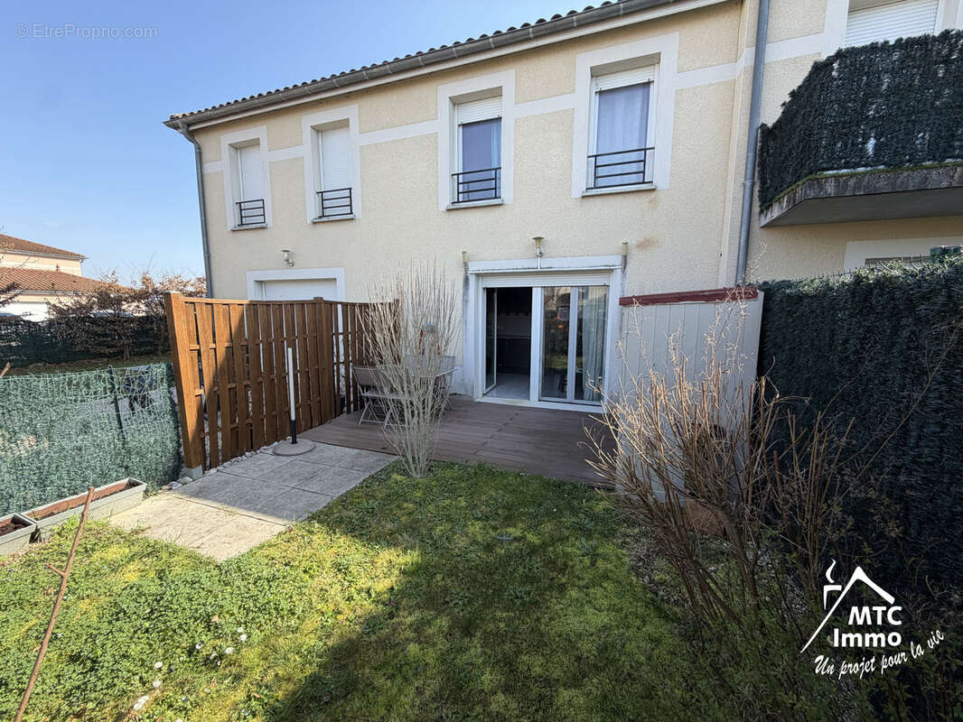 Appartement à LOYETTES