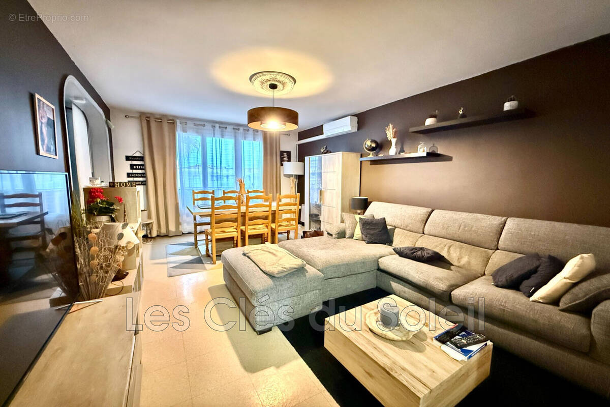 Appartement à HYERES