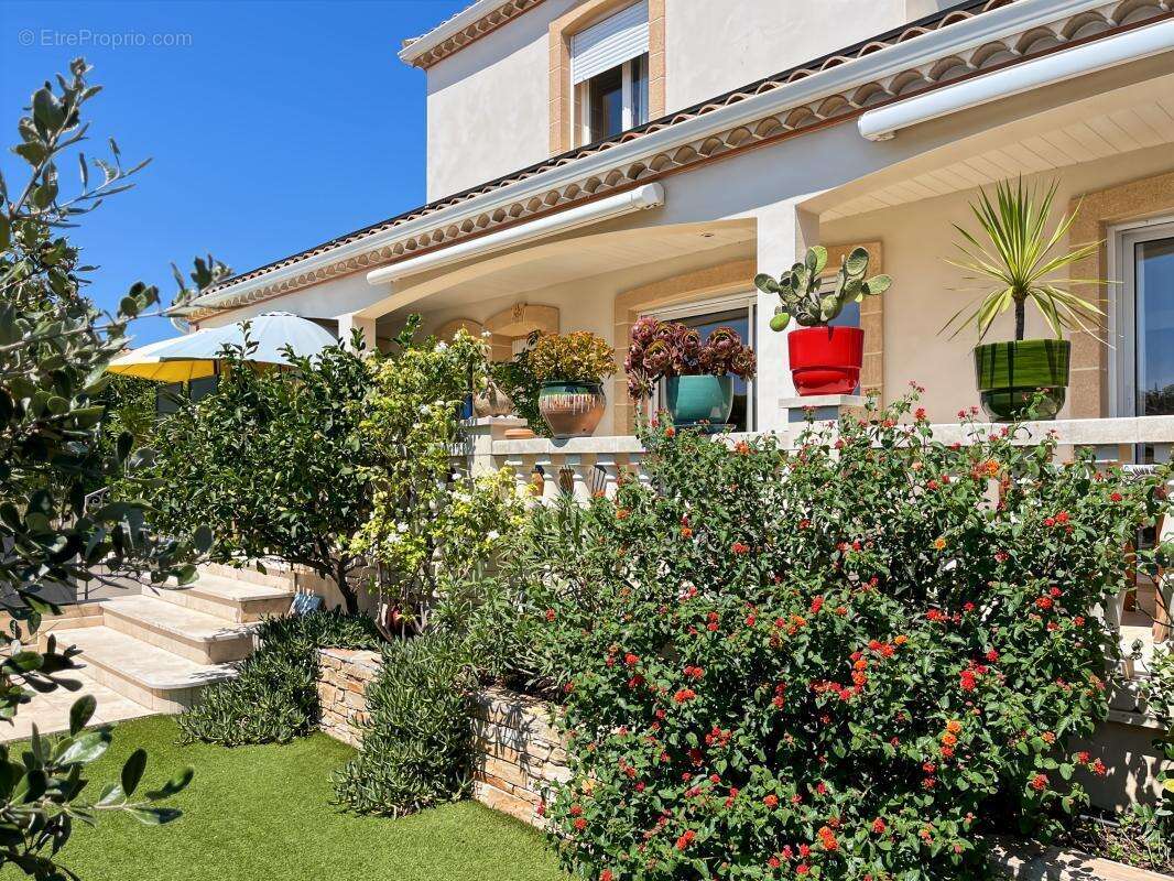 Vente superbe villa de standing à Marseillan à 5 minutes à pied du port - photo 2