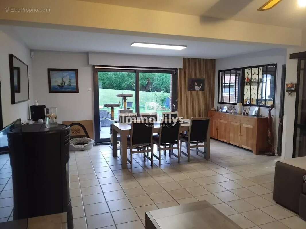 Maison à RAIMBEAUCOURT