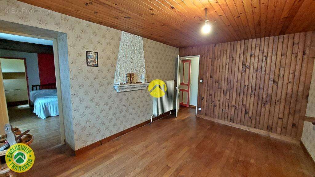 Maison rénovée avec dépendances - photo 15