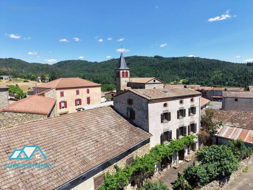 Maison à CHANIAT