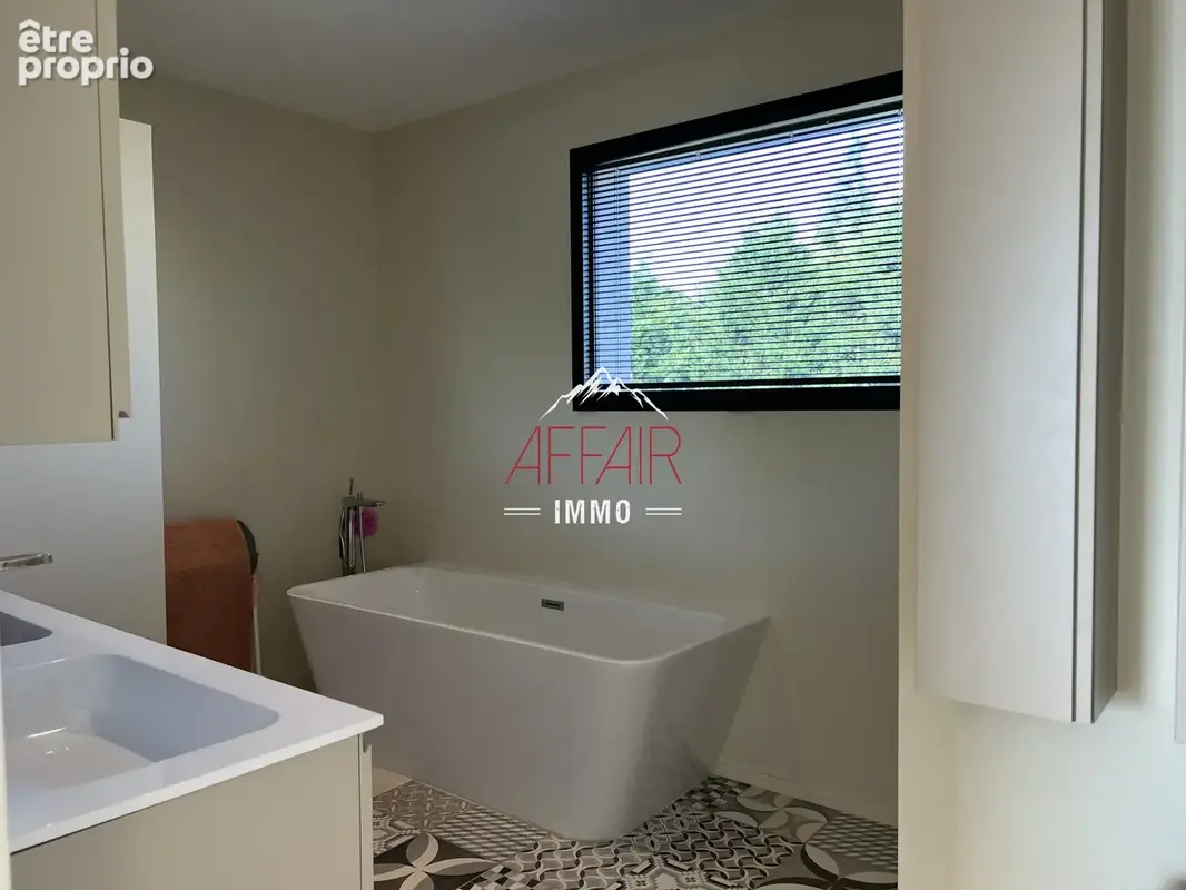 Maison de type 6 aux prestations de qualité, avec piscine - photo 20