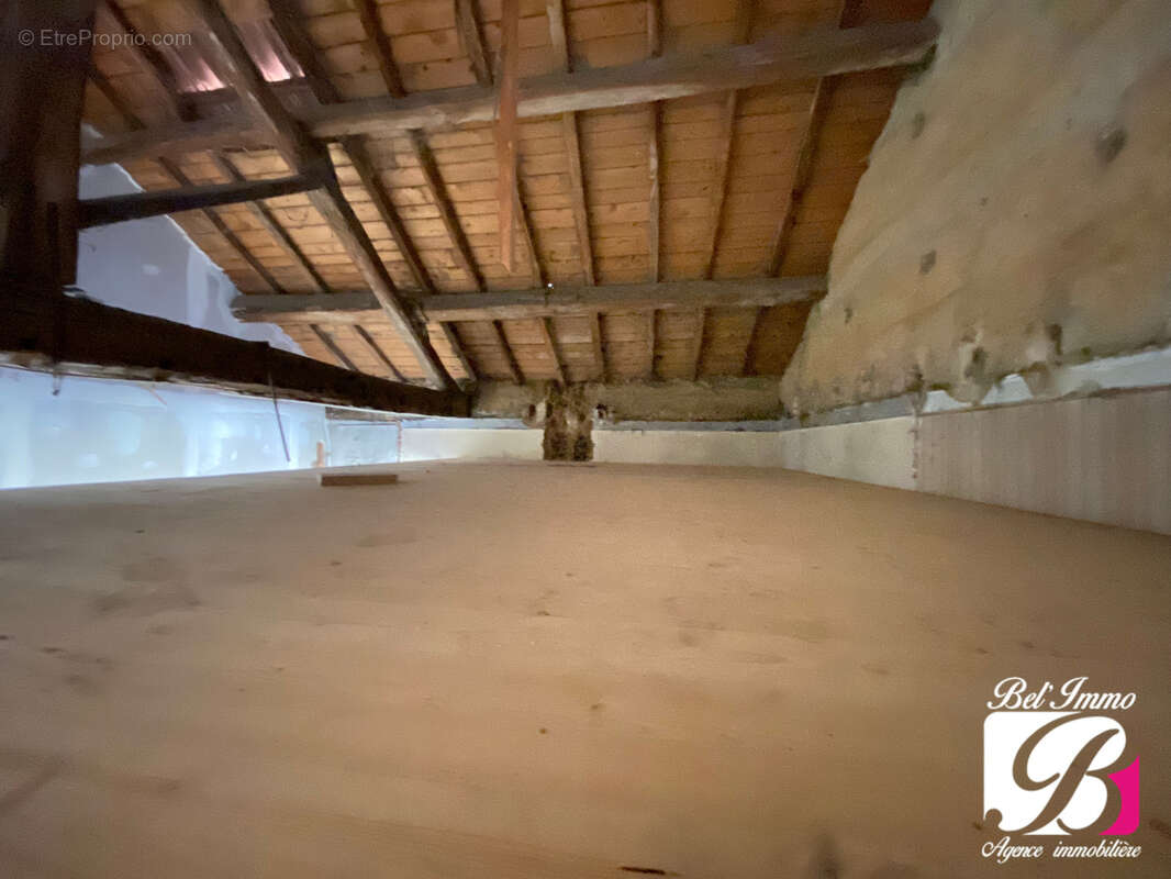 Appartement à BELIGNEUX