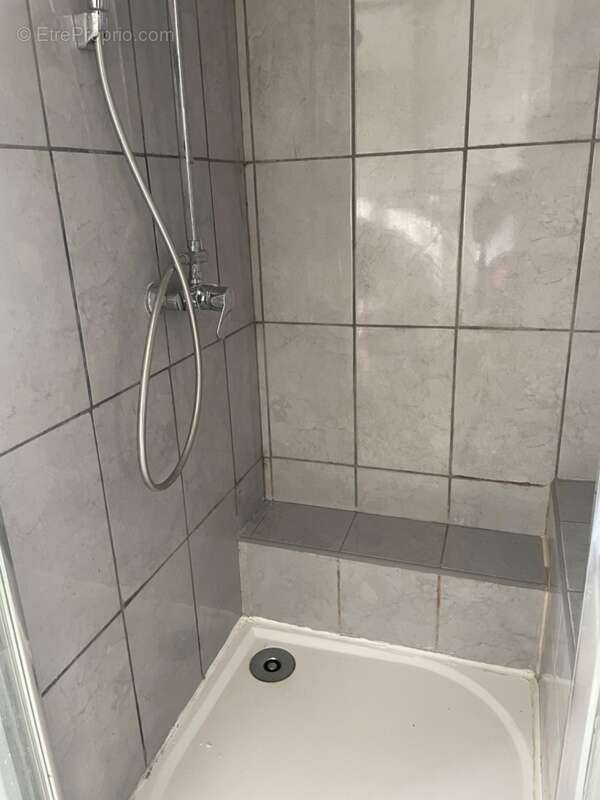 Maison à LA CELLE-DUNOISE