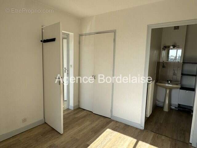 Appartement 34 m² à Bordeaux  - photo 6