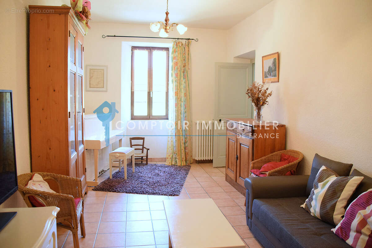 Dépt. 07 -  A VENDRE Secteur COUCOURON - Maison de maître de 160 m2 - Parcelles de 1.330 m2 - photo 6
