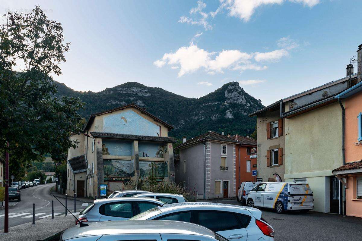 Commerce à SAINT-JEAN-EN-ROYANS