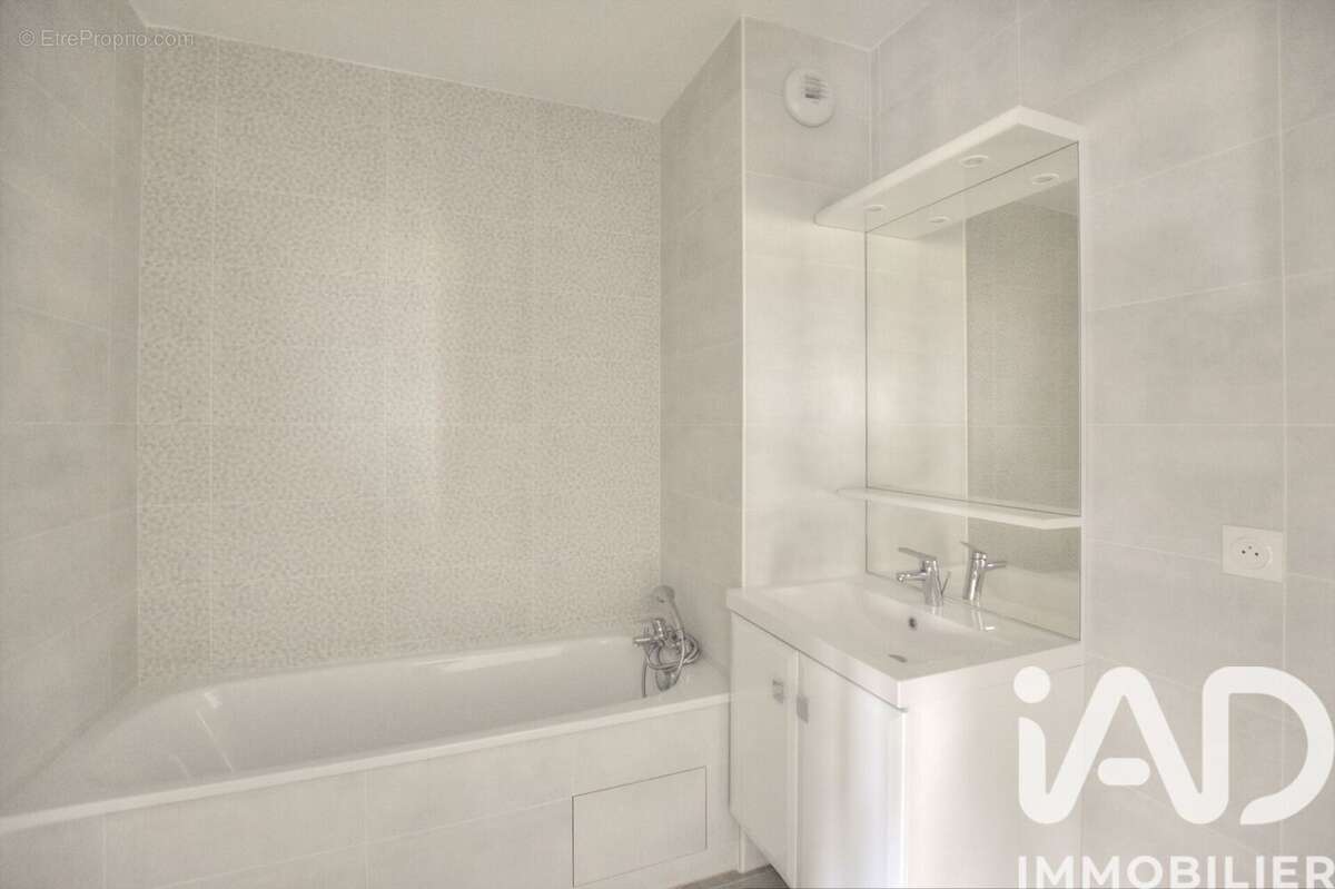 Photo 5 - Appartement à MENNECY