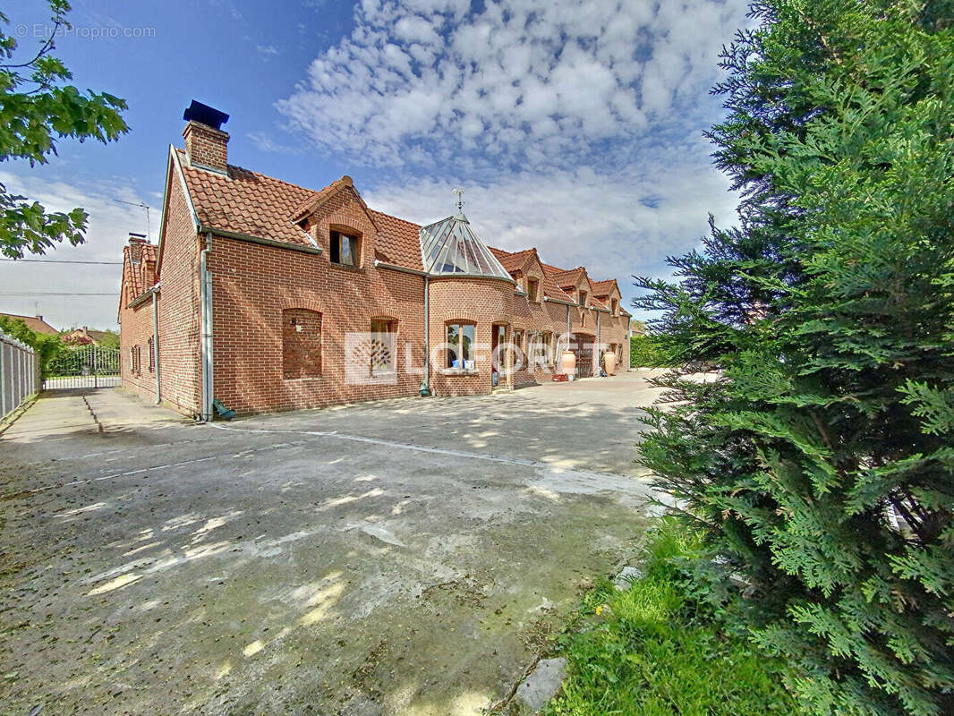 Corps de ferme Estaires 398 m² - photo 4