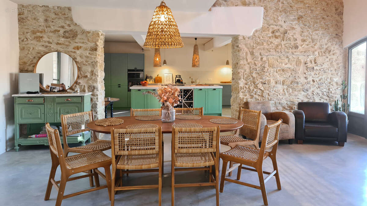 Maison à UZES