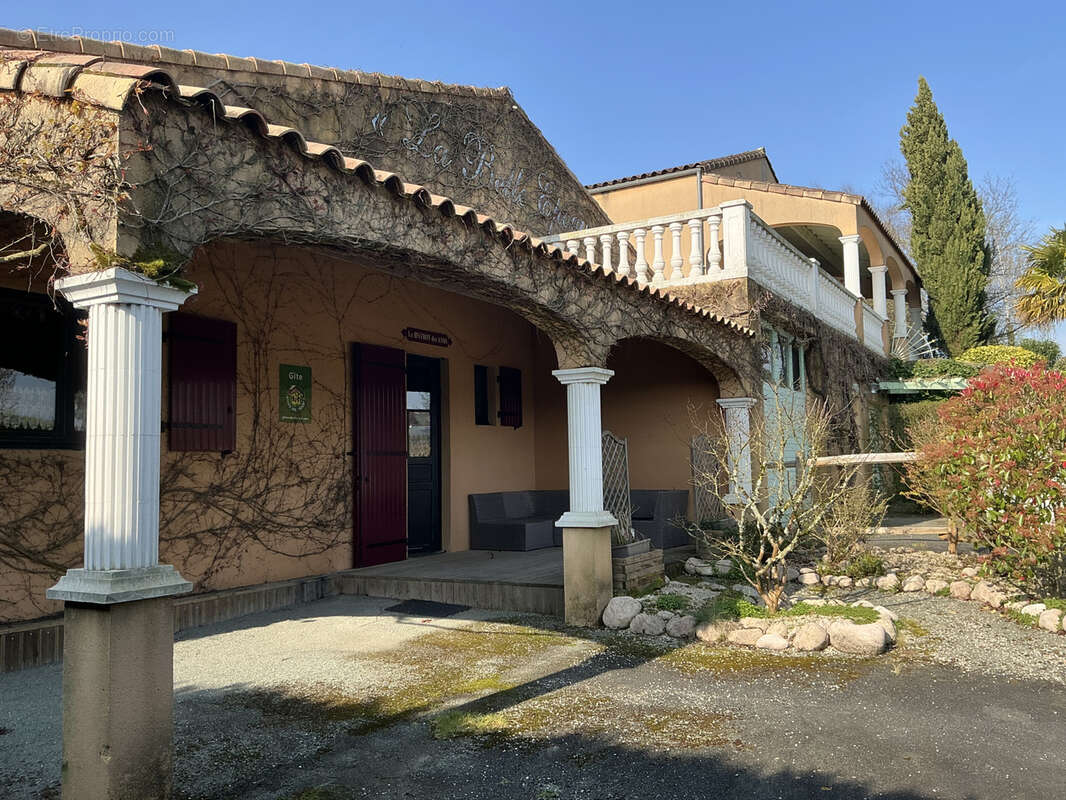 Maison à POUZAUGES