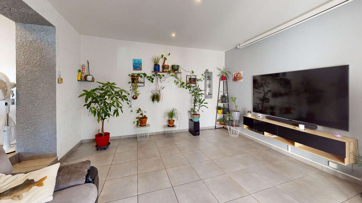 Maison à SAINT-DOULCHARD