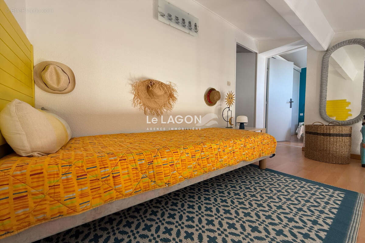 Maison 53 m² à Saint-Cyprien  - photo 7