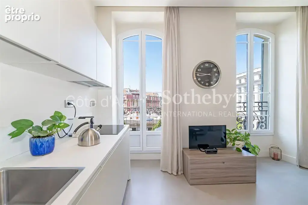 Nice Jean Médecin, appartement deux chambres avec balcon au cœur de la ville - photo 5