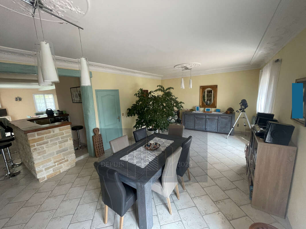 Maison à PAILLE